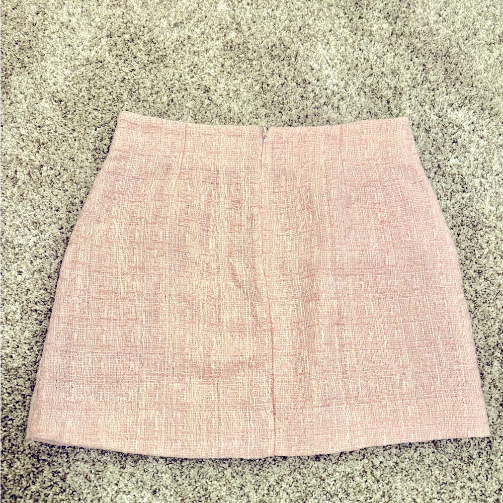 Francesca’s pink mini skirt - Picture 2 of 3